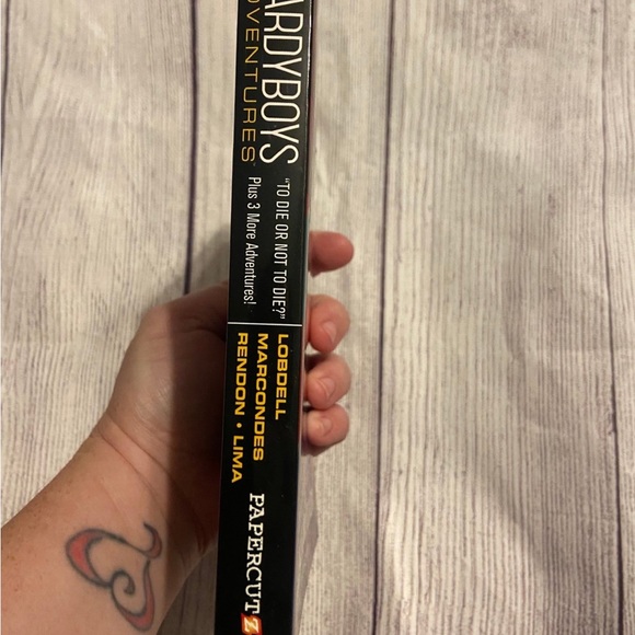 Hardy boys adventures graphic novel - Picture 3 of 3